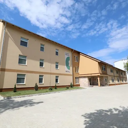 Hotel apartamentowy Smart 2*